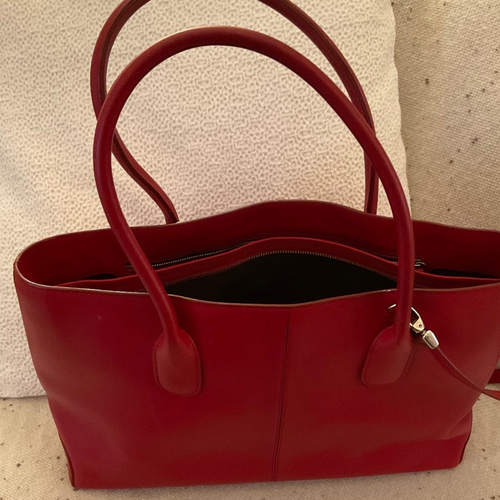 Tod’s red leather bag - Picture 2 of 12